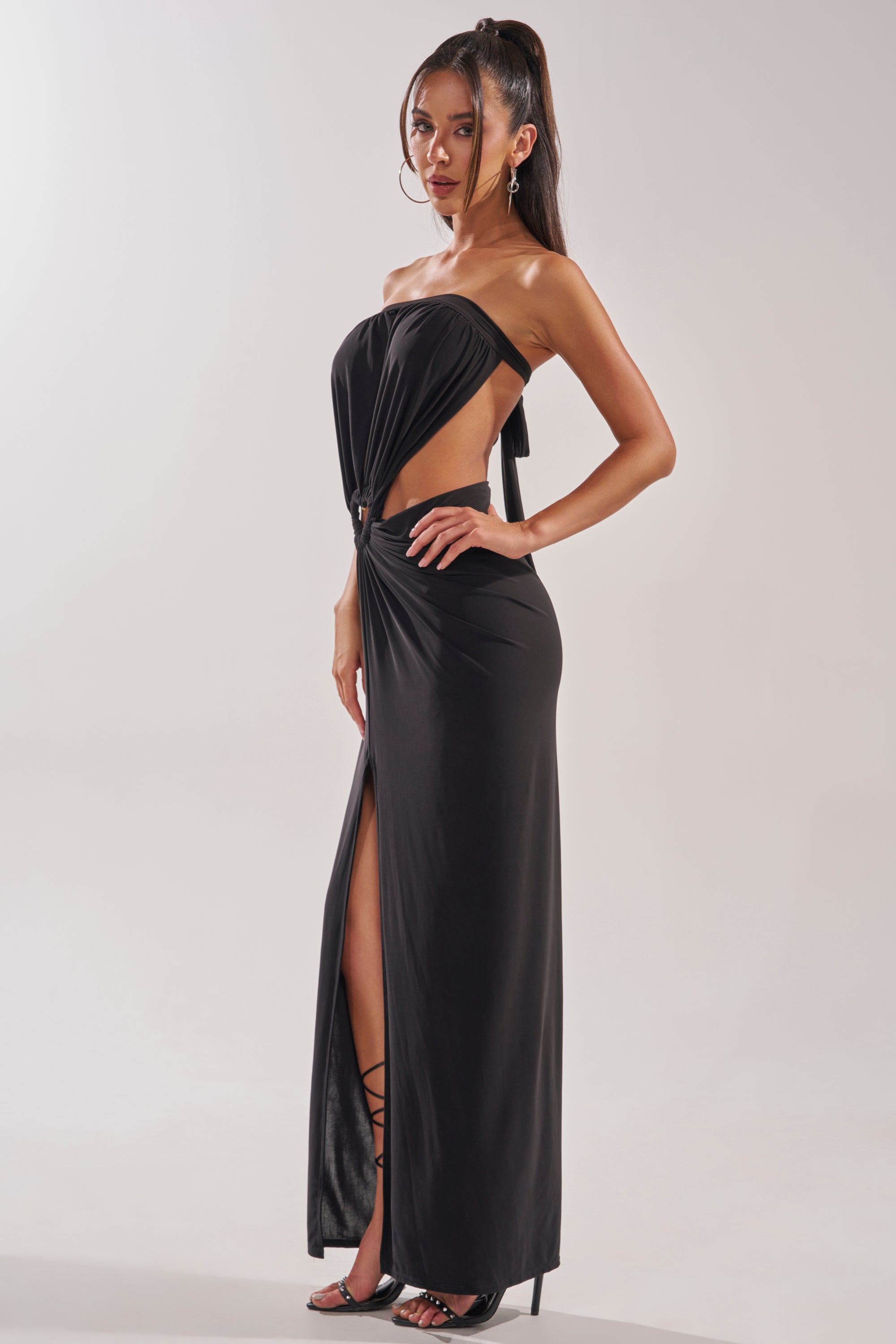 DONT BREAK MY HEART STRAPLESS MAXI DRESS